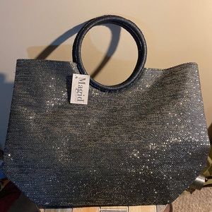 New Magid Tote, the measurements are 19 1/2 x 14 1/4
